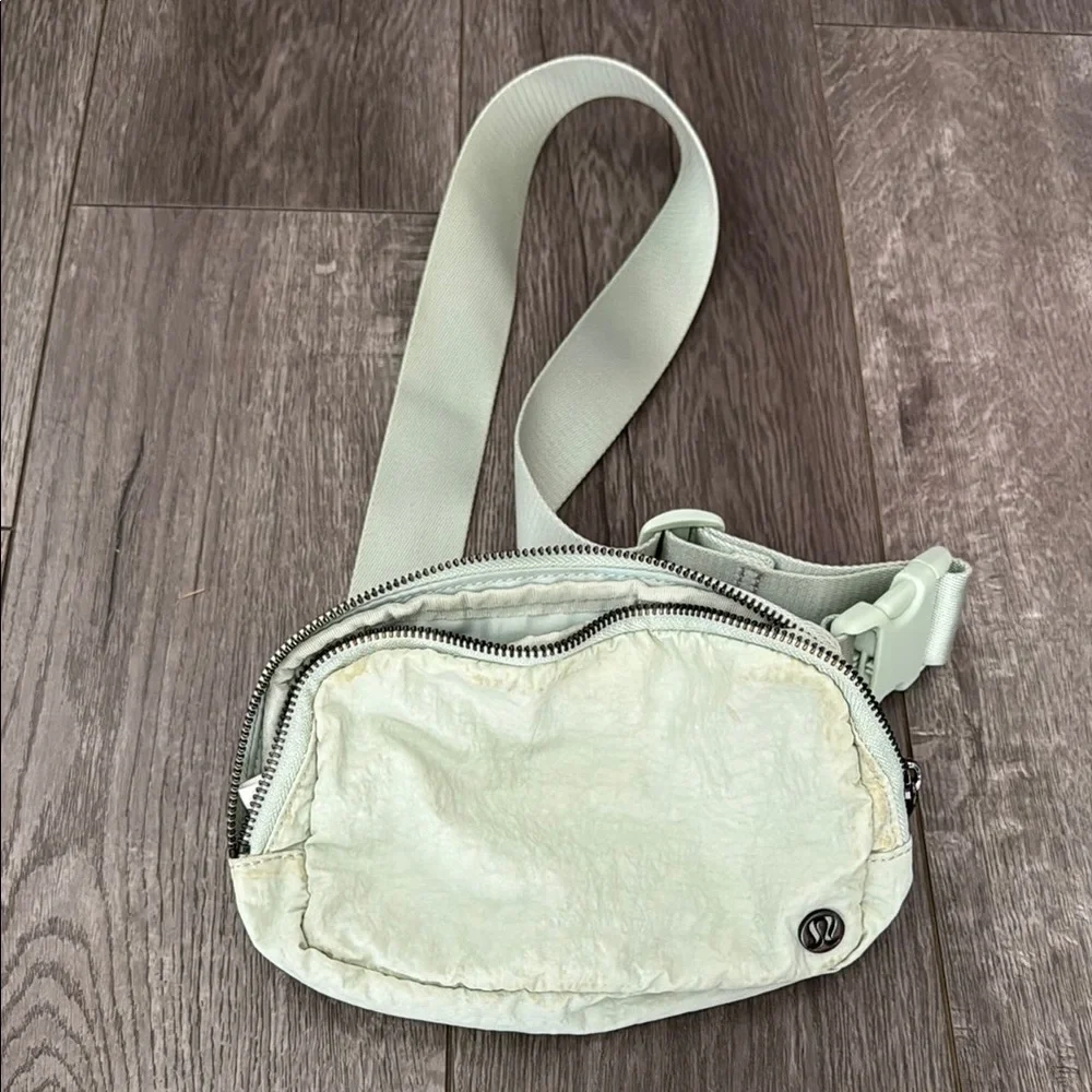 Lululemon rare color everywhere belt bag